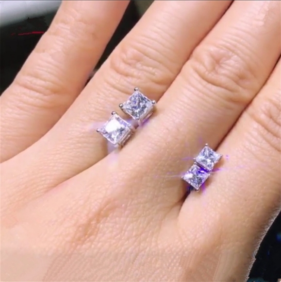 FINAL Princess Cut Diamond Studs - Picture 2 of 3